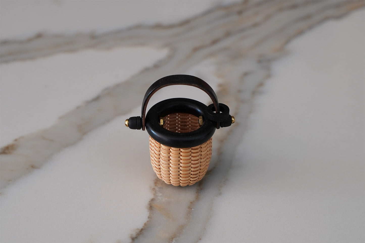 1" Nantucket Basket / Charm #18