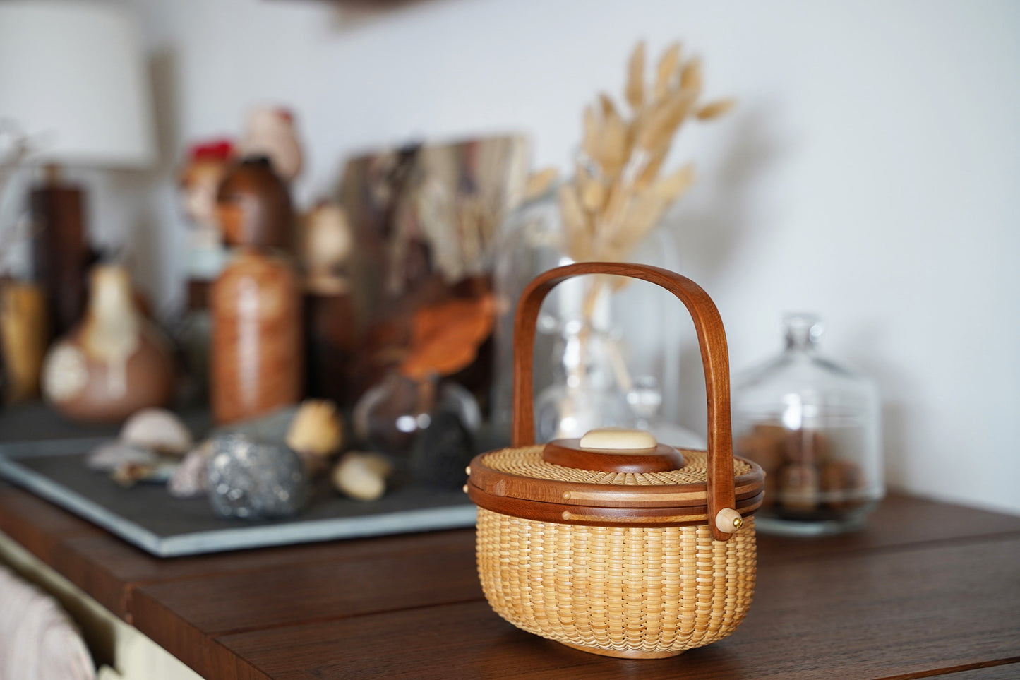 Nantucket Keepsake Basket with Carved Heart Lid