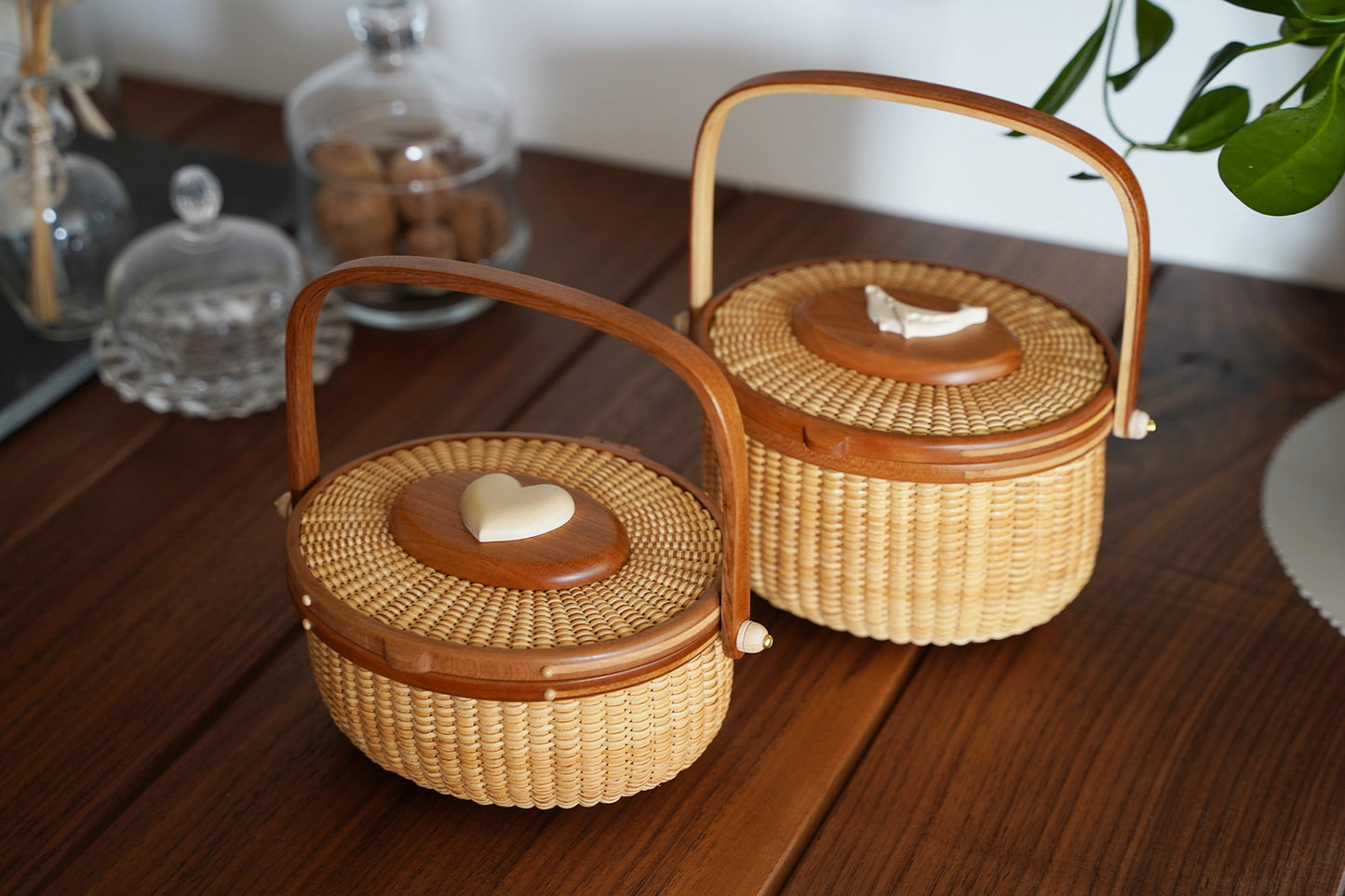 Nantucket Keepsake Basket with Carved Heart Lid