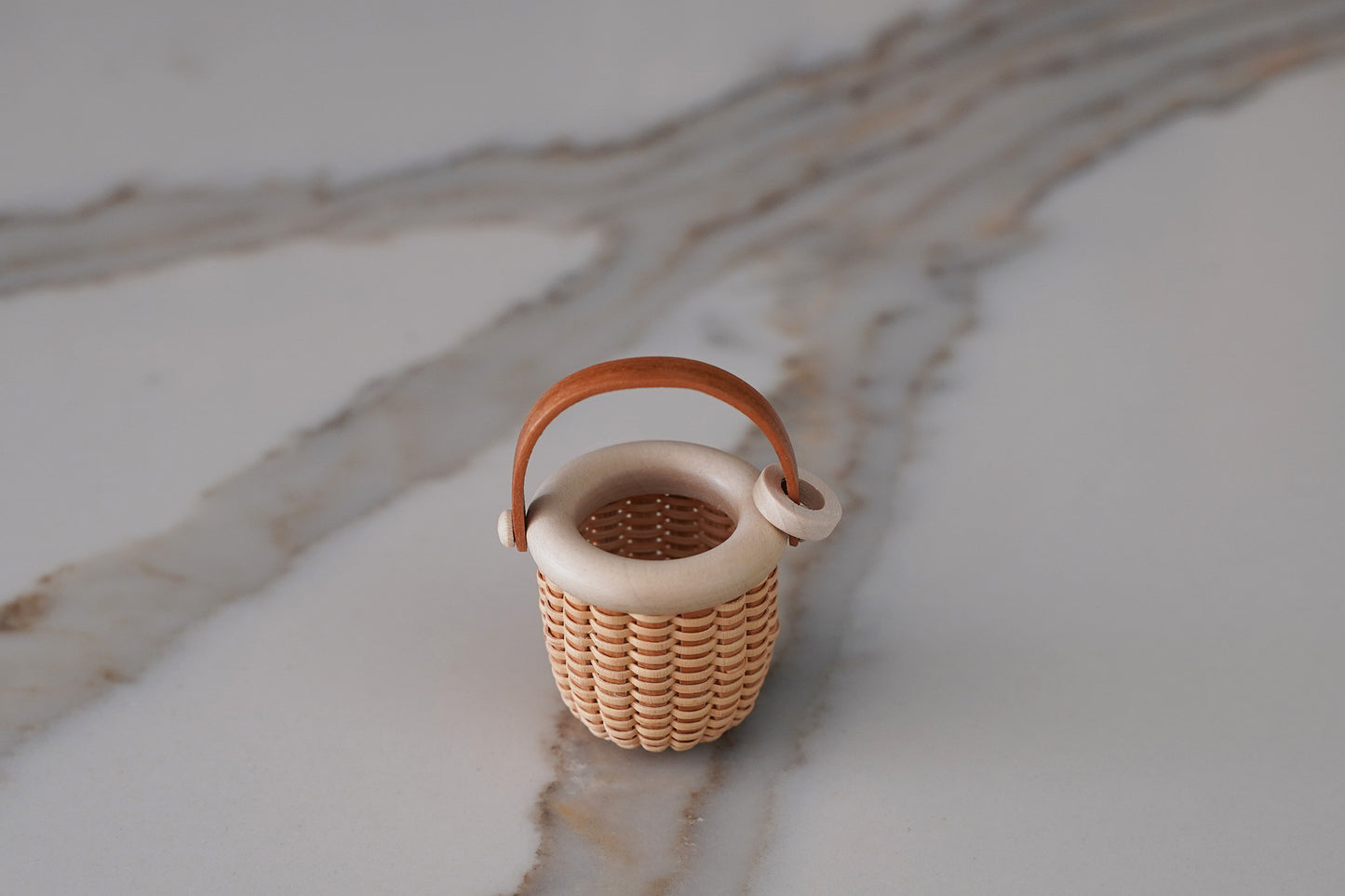 1" Nantucket Basket / Charm #29